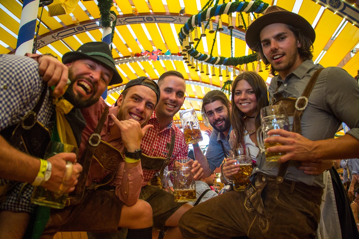 Okte=oberfest Oktoberfest 1206